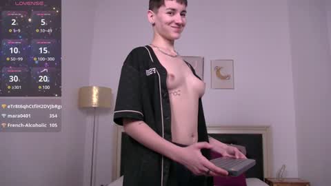 Snapshot of jessyadore chatting on 02.06.25 Jessy online show from 02.06.25