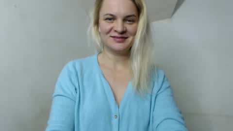 Snapshot of jessyangels chatting on 01.08.26 jessyangels online show from 01.08.26