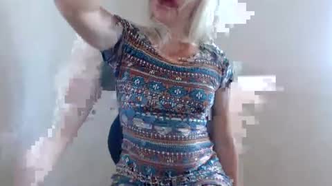 Snapshot of jessyangels chatting on 07.25.26 jessyangels online show from 07.25.26