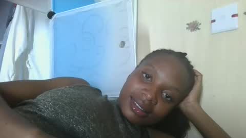 Snapshot of jessybabie chatting on 11.17.25 jessybabie online show from 11.17.25