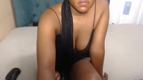 Snapshot of jessyhoneyx chatting on 11.19.25 jessyhoneyx online show from 11.19.25