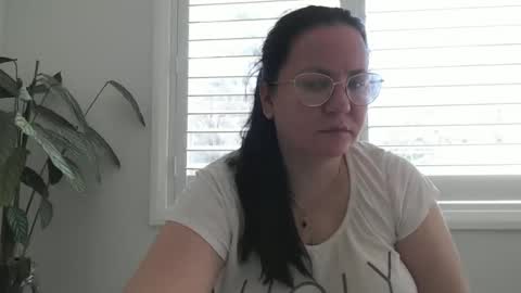Snapshot of jessyqueen55 chatting on 05.27.26 OnlyJessy online show from 05.27.26
