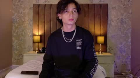 Snapshot of jessywhite1 chatting on 06.24.26 Jessy online show from 06.24.26