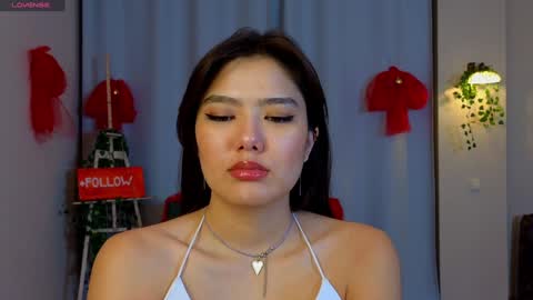 Hi all. My name is Naomi and Im glad to see you in my room  online show from 01.13.25