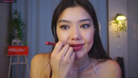 Hi all. My name is Naomi and Im glad to see you in my room  online show from 01.23.25