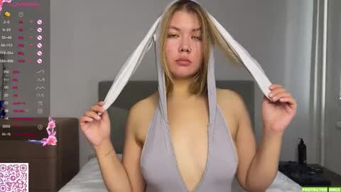 Mona online show from 09.20.25