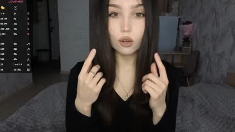 Snapshot of jettanicolay chatting on 05.12.26 I am Gina ntmu Lets hit 10 Thumbs Up together online show from 05.12.26