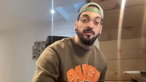 Snapshot of jeunemek00779042 chatting on 02.04.25 JEUNEMEK007 online show from 02.04.25