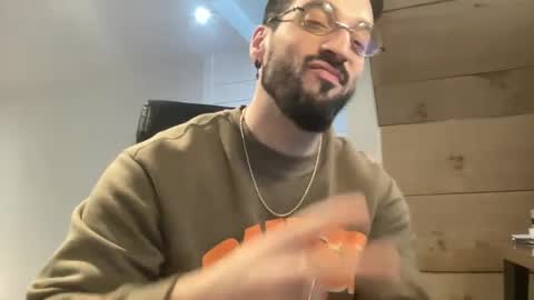 Snapshot of jeunemek00779042 chatting on 02.18.25 JEUNEMEK007 online show from 02.18.25