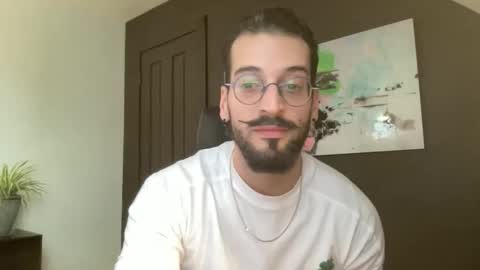 Snapshot of jeunemek00779042 chatting on 10.30.25 JEUNEMEK007 online show from 10.30.25