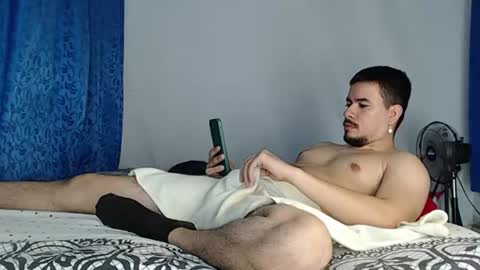 Snapshot of jeycob_happy97 chatting on 06.12.26 Juan David online show from 06.12.26