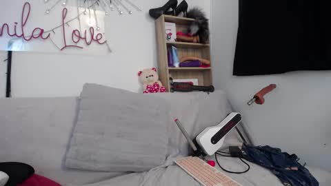 Snapshot of jezabel_purple chatting on 09.09.25 Camila online show from 09.09.25