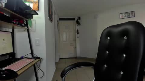 Snapshot of jezabel_purple chatting on 03.26.26 Camila online show from 03.26.26