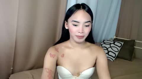 Snapshot of jhane_baltch chatting on 04.23.26 jhane baltch online show from 04.23.26