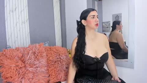 Snapshot of jhasly_am chatting on 09.11.25 jhasly online show from 09.11.25