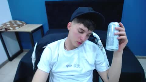 Jheampiero online show from 11.08.25