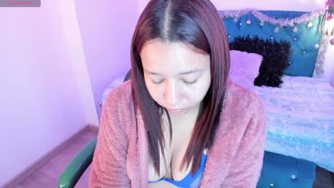 Snapshot of jhiinny_brownn chatting on 12.19.24 Jhiinny online show from 12.19.24