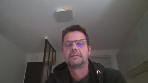 Snapshot of jhmec44000 chatting on 05.16.26 jhmec44000 online show from 05.16.26