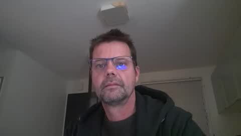 Snapshot of jhmec44000 chatting on 05.17.26 jhmec44000 online show from 05.17.26