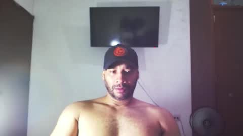 En moreno online show from 12.15.25