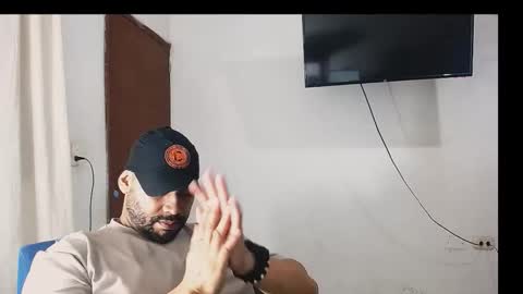 En moreno online show from 01.06.26