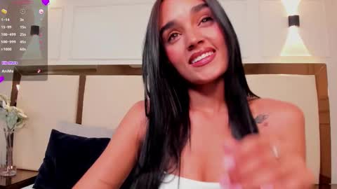 Jhoana  online show from 10.10.25