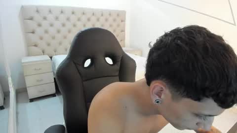 jhoanleandro online show from 10.25.25