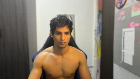 jhon online show from 11.23.25