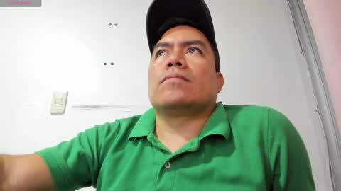 jhonatan_morales_s online show from 04.19.26