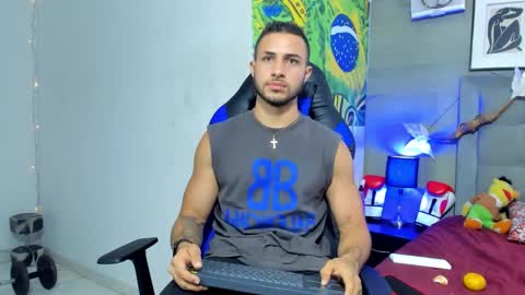 Snapshot of jhonny_flames7 chatting on 11.02.25 jhonny online show from 11.02.25