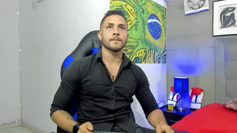 Snapshot of jhonny_flames7 chatting on 11.17.25 jhonny online show from 11.17.25