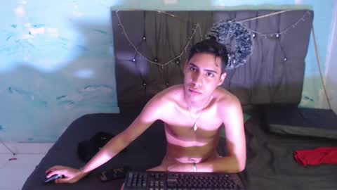 Snapshot of jhonny_latinboy chatting on 01.24.25 Jhonny online show from 01.24.25