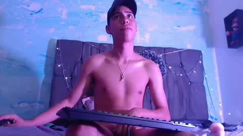 Snapshot of jhonny_latinboy chatting on 01.26.25 Jhonny online show from 01.26.25