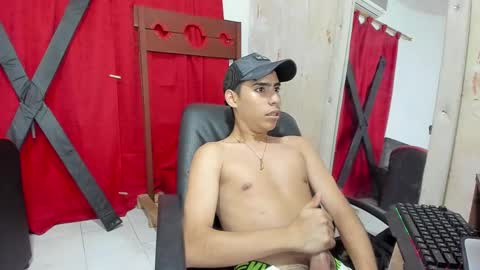 Snapshot of jhonny_latinboy chatting on 01.30.25 Jhonny online show from 01.30.25