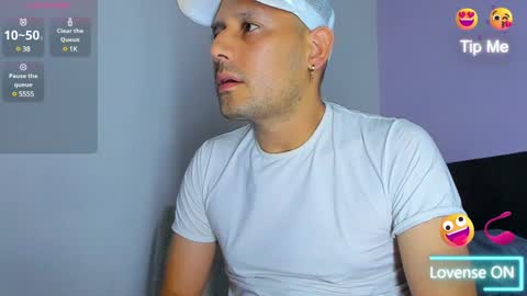 Snapshot of jhonyalzate chatting on 12.02.24 Jhony Alzate online show from 12.02.24