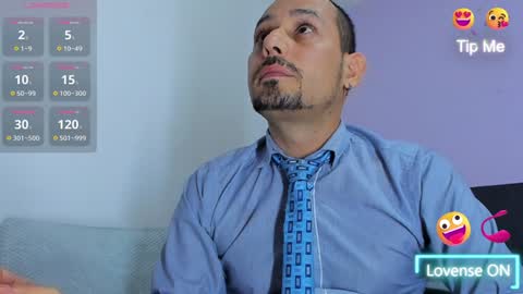 Snapshot of jhonyalzate chatting on 12.19.24 Jhony Alzate online show from 12.19.24