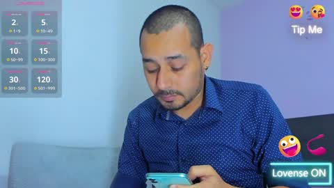 Snapshot of jhonyalzate chatting on 01.05.25 Jhony Alzate online show from 01.05.25