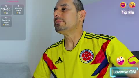 Snapshot of jhonyalzate chatting on 01.13.25 Jhony Alzate online show from 01.13.25