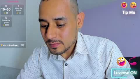 Snapshot of jhonyalzate chatting on 01.16.25 Jhony Alzate online show from 01.16.25