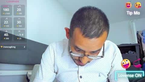 Snapshot of jhonyalzate chatting on 01.30.25 Jhony Alzate online show from 01.30.25