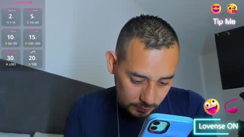 Snapshot of jhonyalzate chatting on 02.08.25 Jhony Alzate online show from 02.08.25