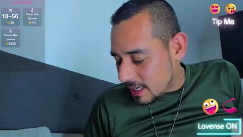 Snapshot of jhonyalzate chatting on 02.27.25 Jhony Alzate online show from 02.27.25