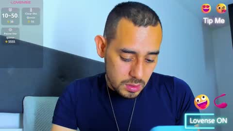 Snapshot of jhonyalzate chatting on 03.08.25 Jhony Alzate online show from 03.08.25