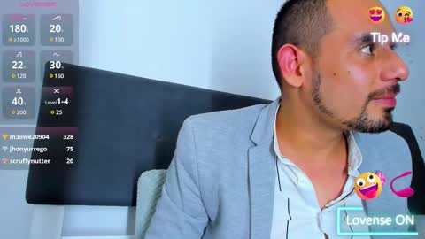 Snapshot of jhonyalzate chatting on 03.09.25 Jhony Alzate online show from 03.09.25