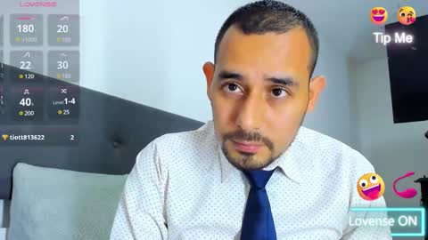 Snapshot of jhonyalzate chatting on 03.11.25 Jhony Alzate online show from 03.11.25