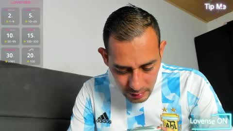 Jhony Alzate online show from 04.13.26