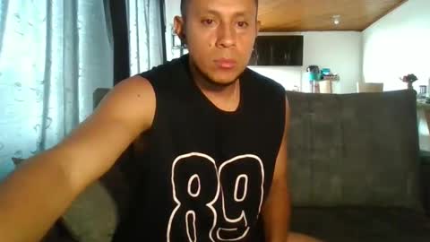 Snapshot of jhonylatin_ chatting on 11.15.25 Jhony online show from 11.15.25