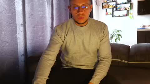 Snapshot of jhonylatin_ chatting on 05.20.26 Jhony online show from 05.20.26