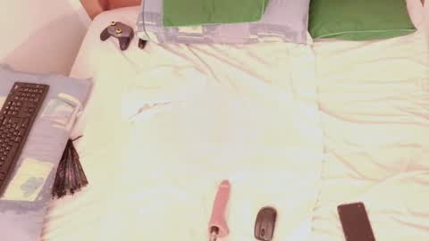 Snapshot of jhoxy_m chatting on 07.05.26 Hello iam hoxy ready to get wet online show from 07.05.26