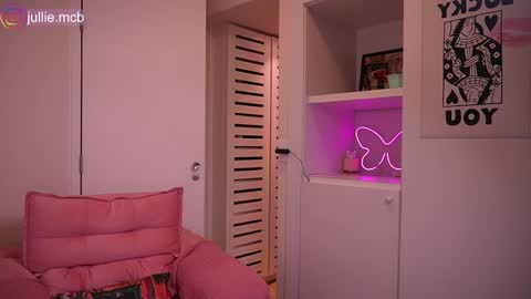 jhulysex online show from 10.17.25